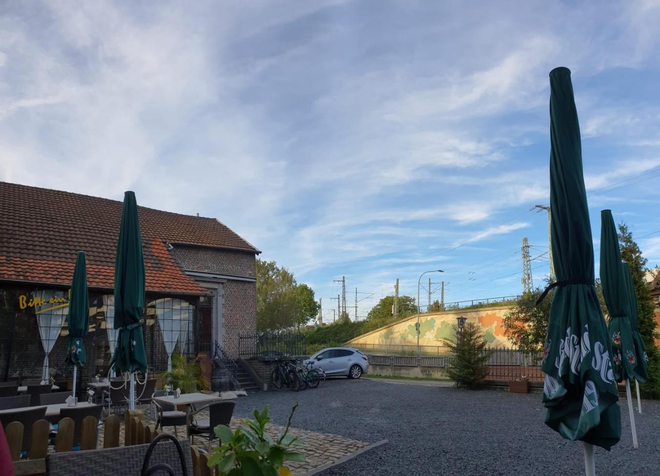 Hotel Zur Bruecke Herzogenrath Exterior foto