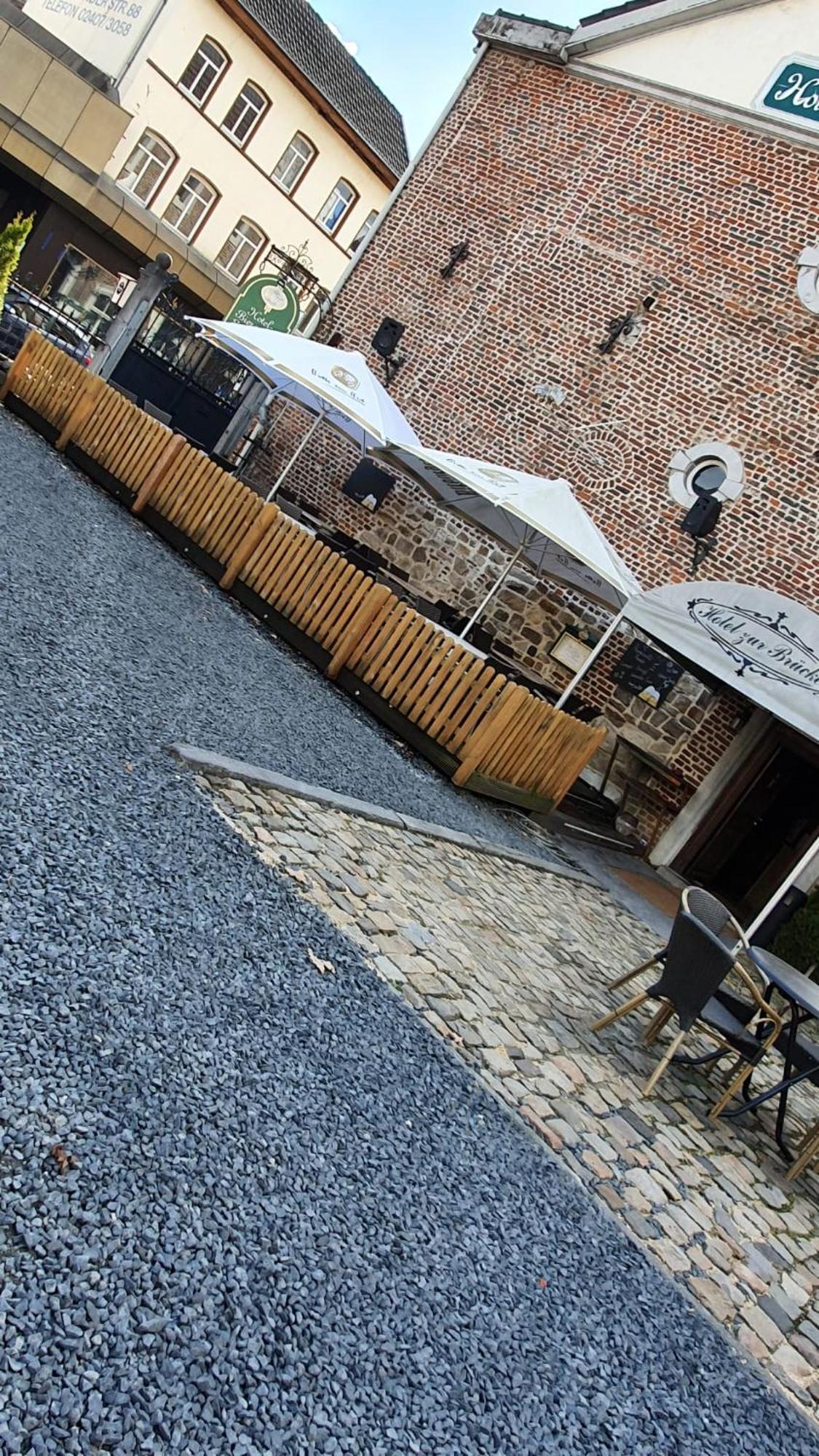 Hotel Zur Bruecke Herzogenrath Exterior foto