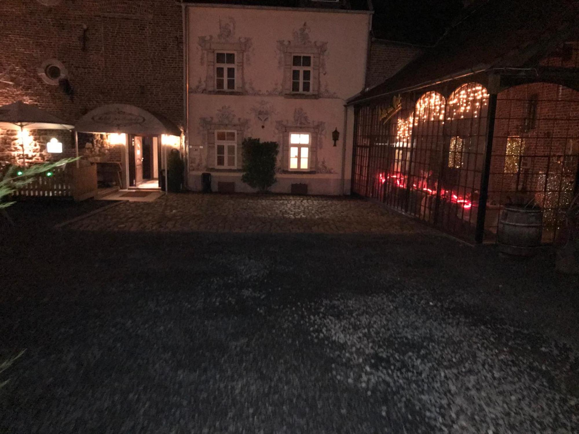 Hotel Zur Bruecke Herzogenrath Exterior foto